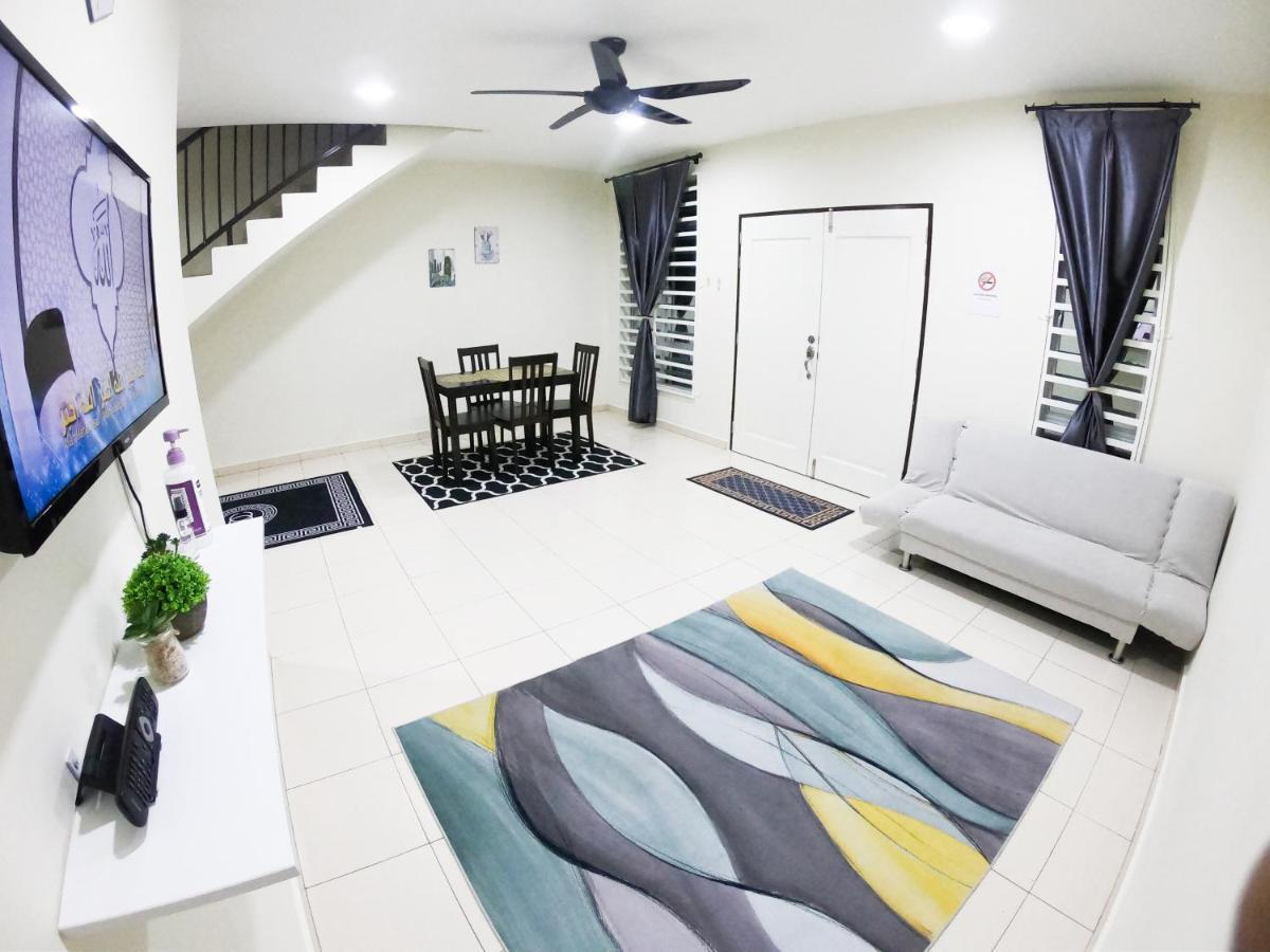 Ayna Homestay 5 Minutes To Marang Jetty Exterior photo